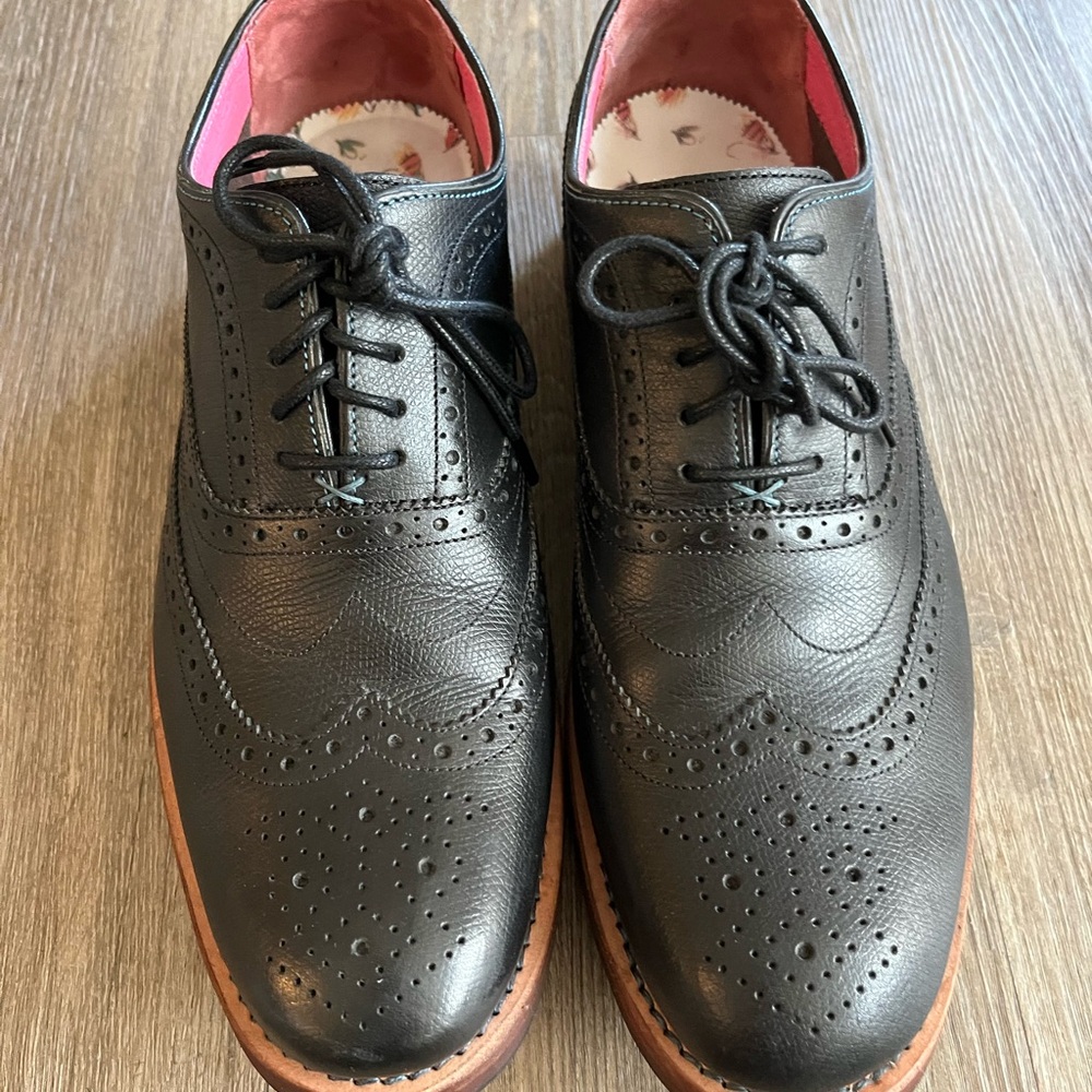 Men’s Ted Baker London Wing Tip Shoes size 8 - Picture 3 of 9